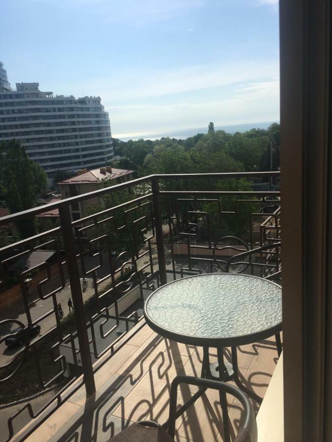 Apartments near the sea 오데사 외부 사진